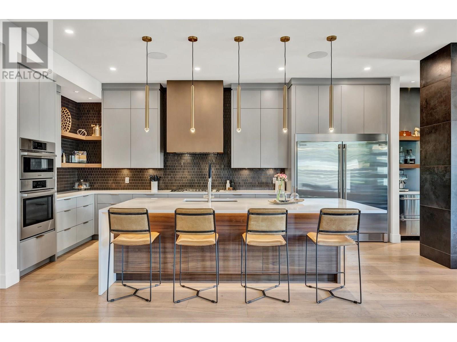  364 Christleton Avenue, Kelowna