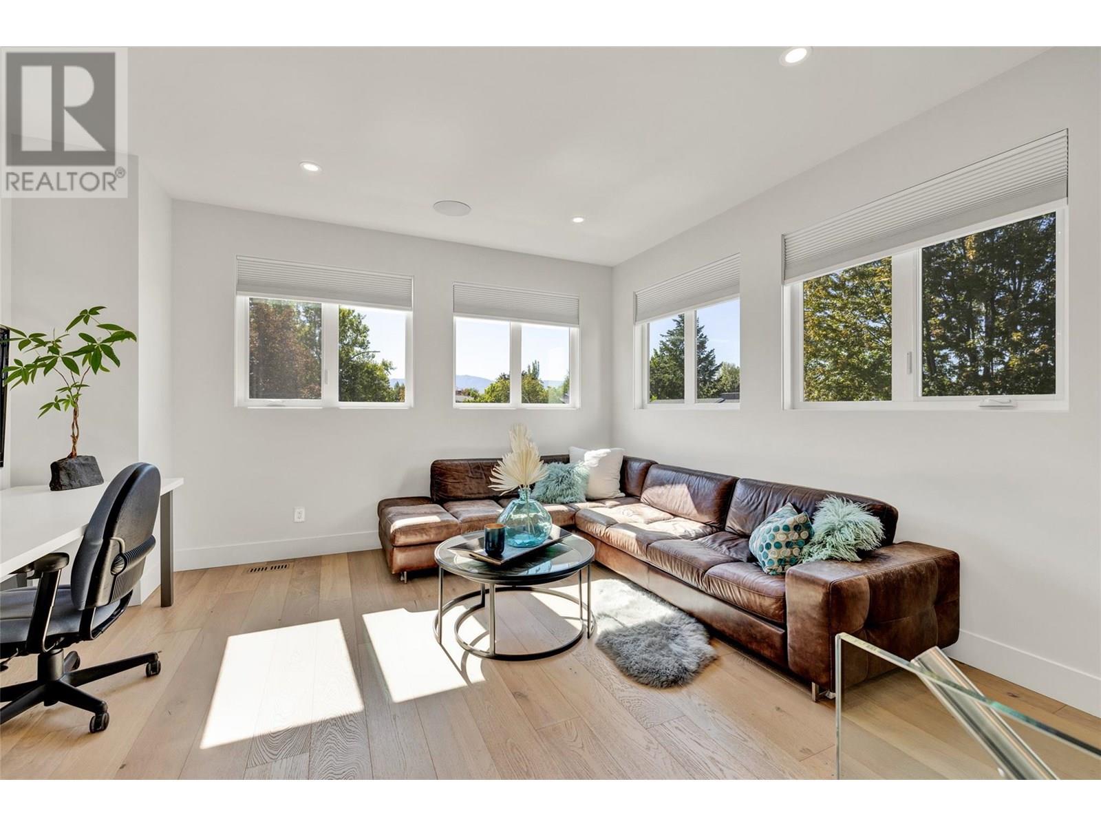  364 Christleton Avenue, Kelowna