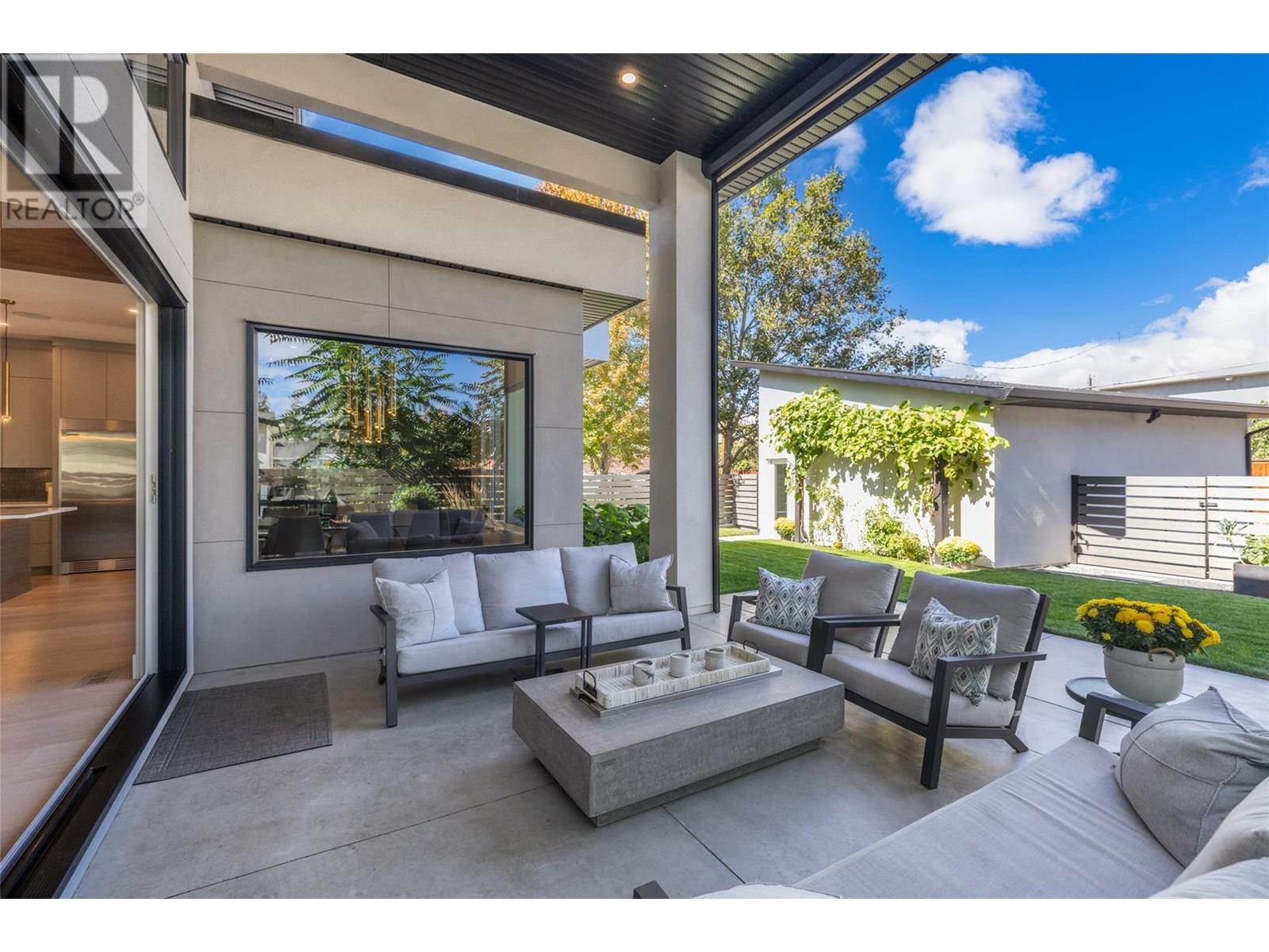  364 Christleton Avenue, Kelowna