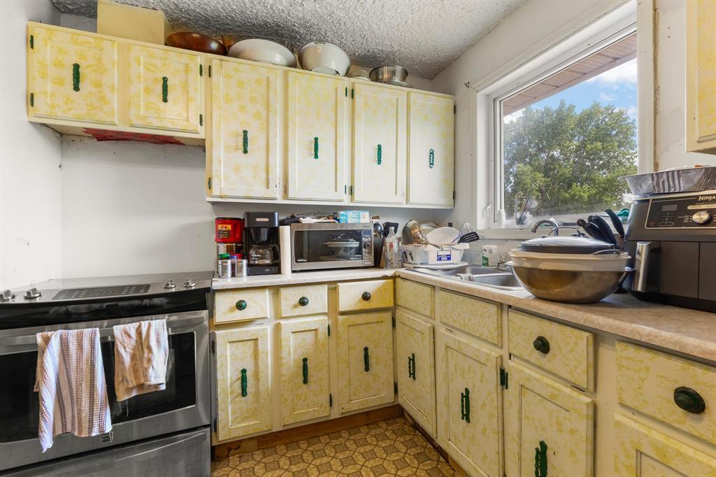 Photo 10 of 35153 Pr 216 Highway, Kleefeld MB