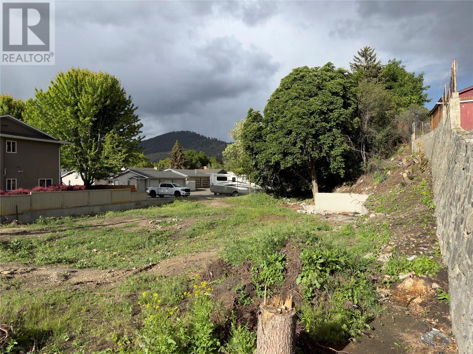  1438 GOVERNMENT Street, Penticton