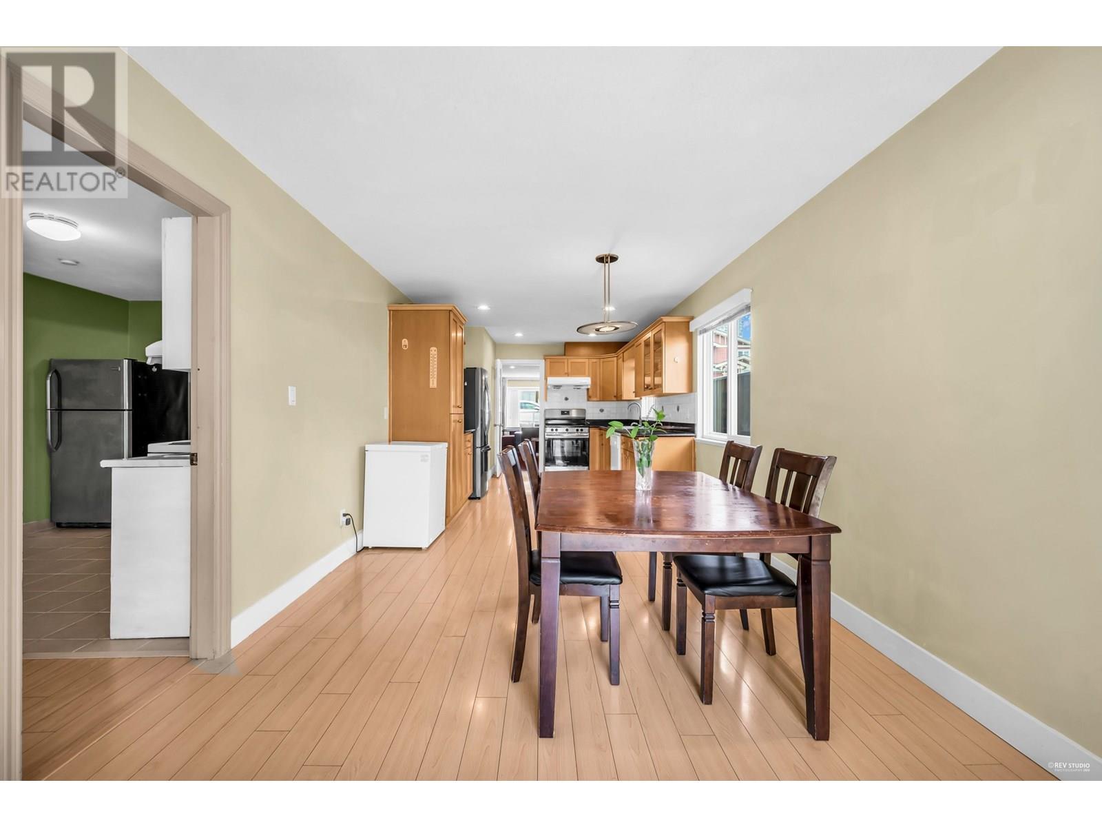 Photo 14 of 7222 16th Avenue, Burnaby BC