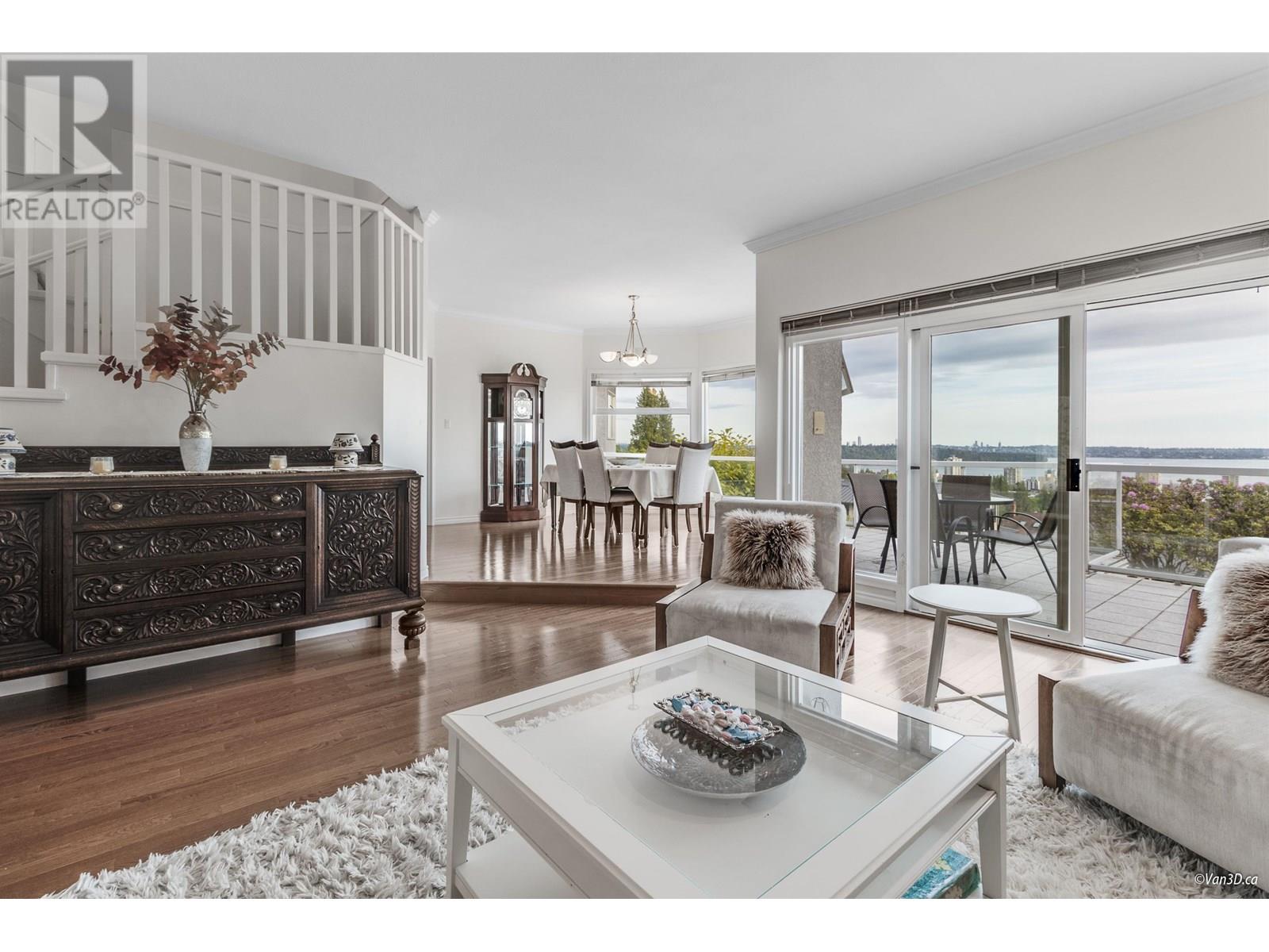 2272 OTTAWA AVENUE, West Vancouver