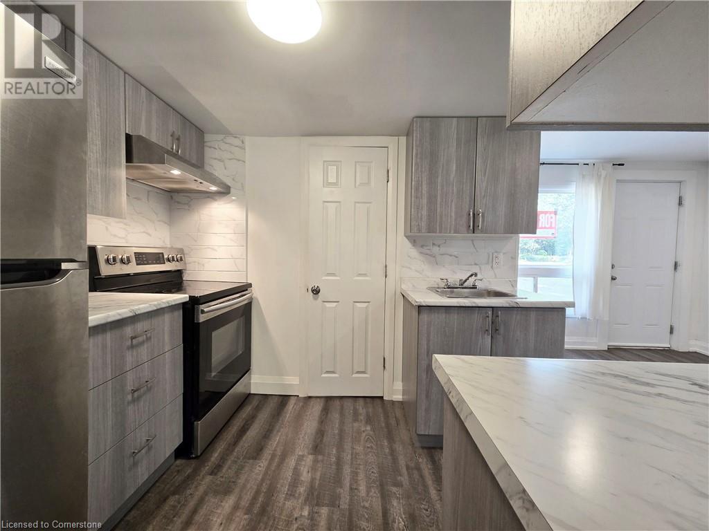 Photo 6 of 1 Robinson Street N Unit Main Flr, Grimsby ON