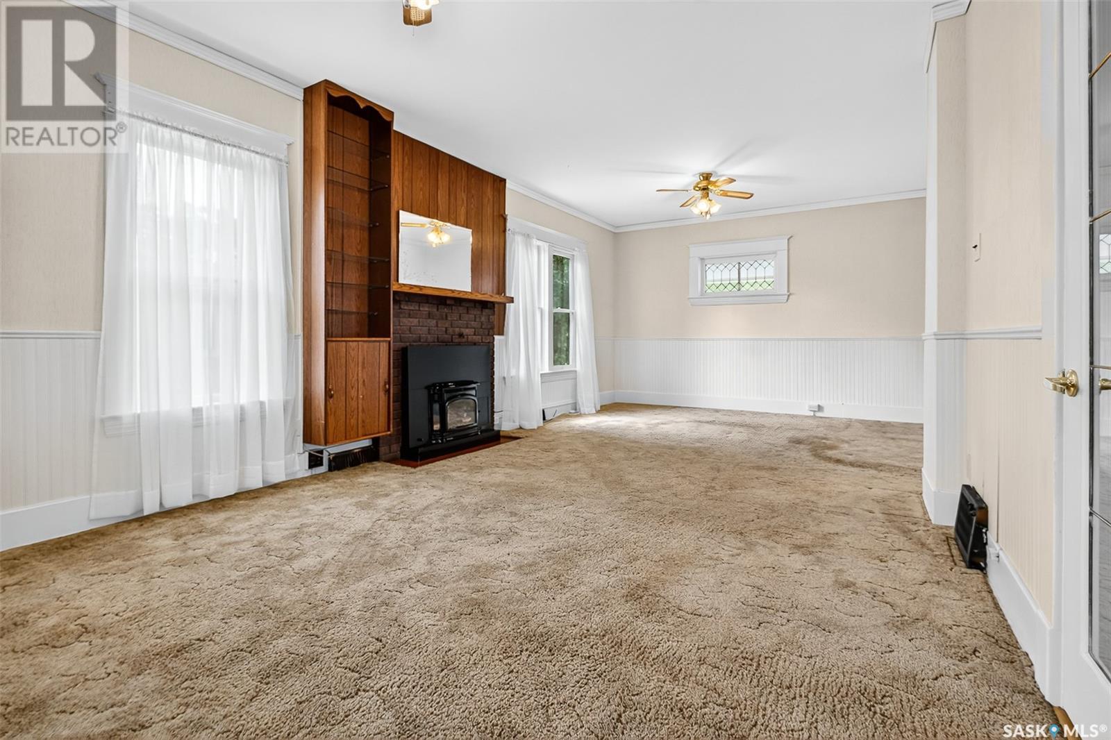 Photo 11 of 1120 3rd Avenue Nw, Moose Jaw SK