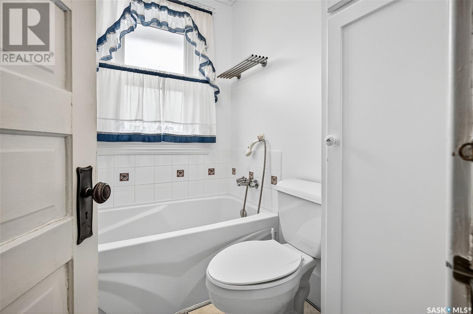 Photo 25 of 1120 3rd Avenue Nw, Moose Jaw SK