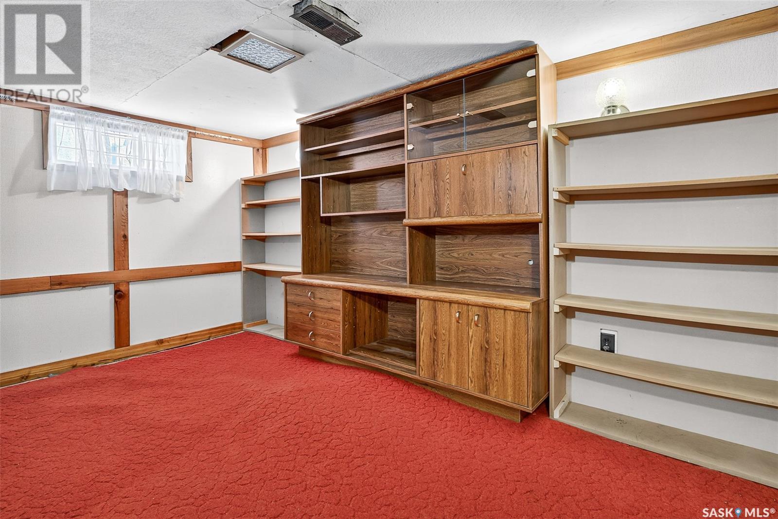 Photo 38 of 1120 3rd Avenue Nw, Moose Jaw SK