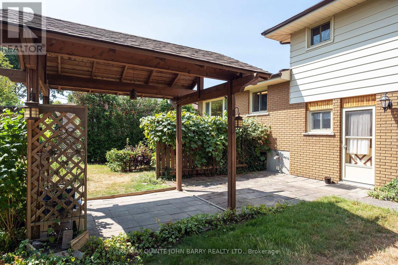 Photo 1 of 31 Oneil Crescent, Quinte West ON