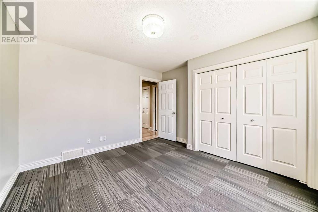 Single Family House for Sale in  Bridlewood View SW Bridlewood Calgary 