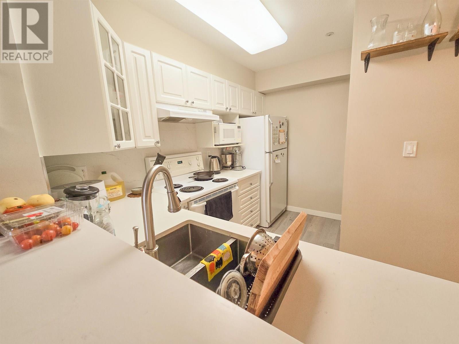 Photo 2 of 406 1190 Eastwood Street, Coquitlam BC