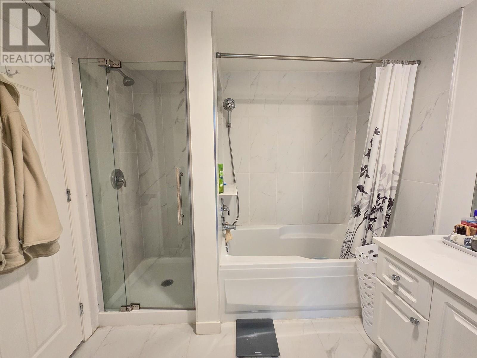 Photo 3 of 406 1190 Eastwood Street, Coquitlam BC