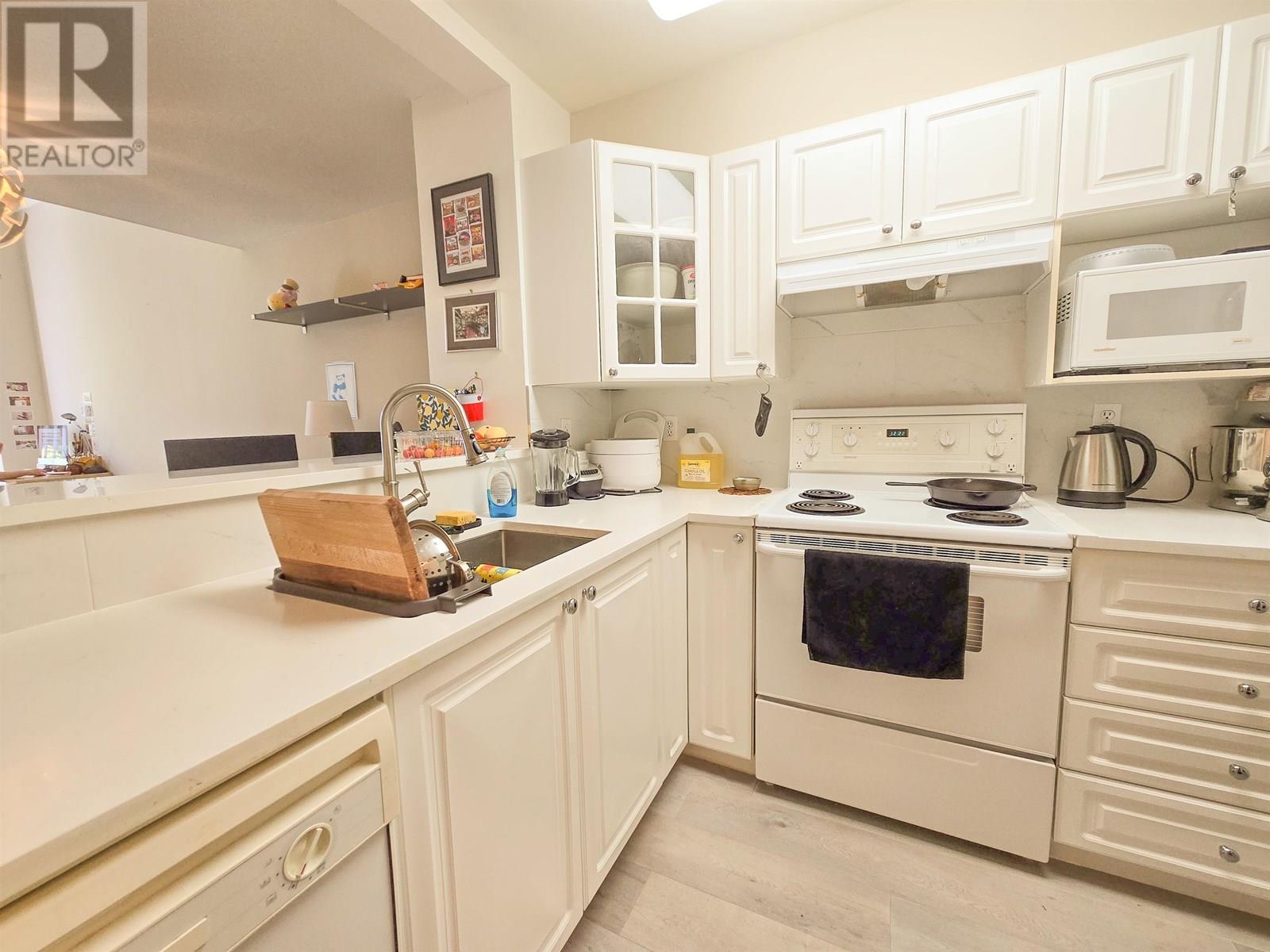 Photo 20 of 406 1190 Eastwood Street, Coquitlam BC