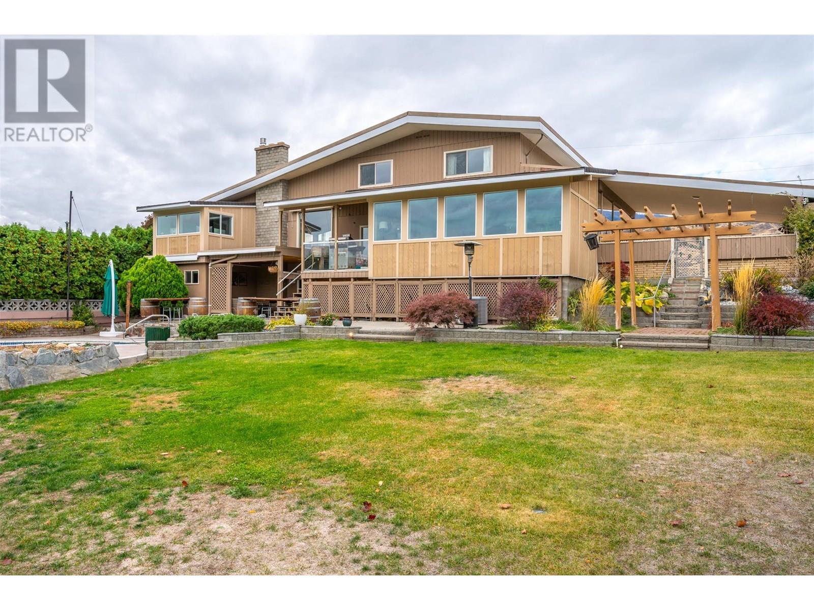  6521 BELLEVUE Drive, Oliver