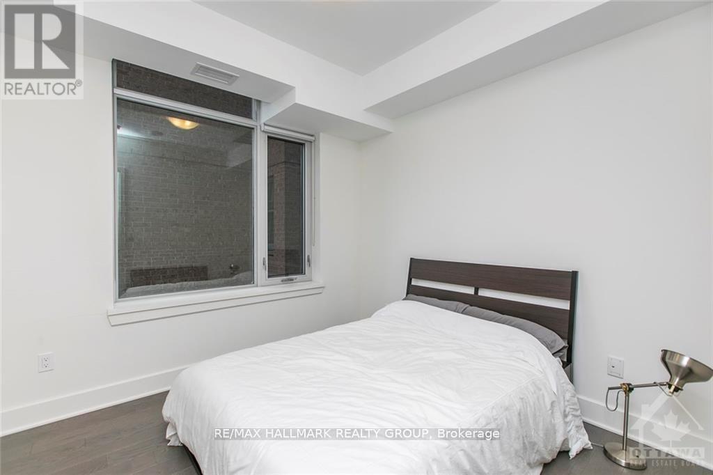 Photo 4 of 905 255 Bay Street Ottawa, Ottawa ON