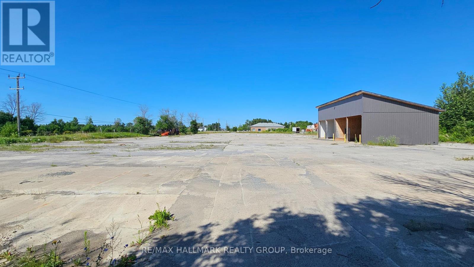 Photo 12 of 482 Russett Drive, Mcnab Braeside ON