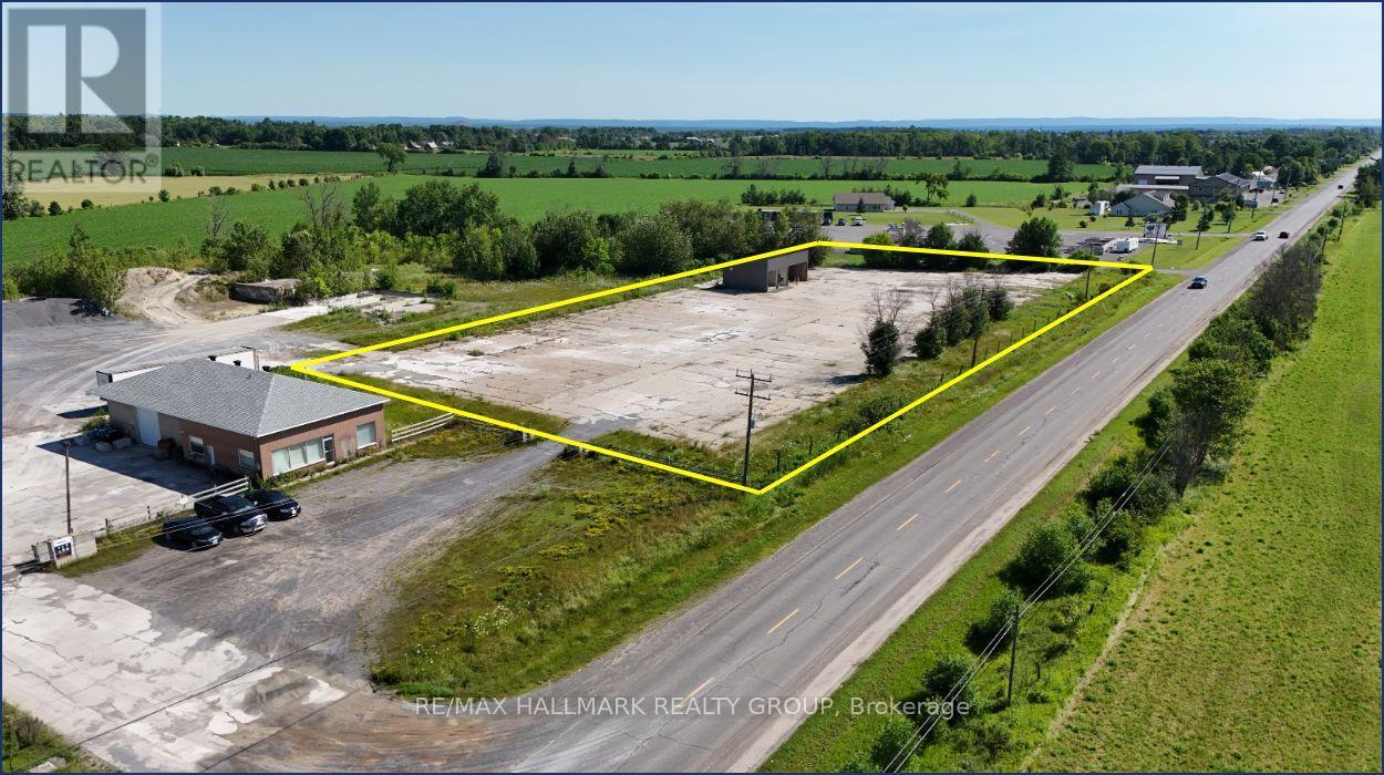 Photo 16 of 482 Russett Drive, Mcnab Braeside ON