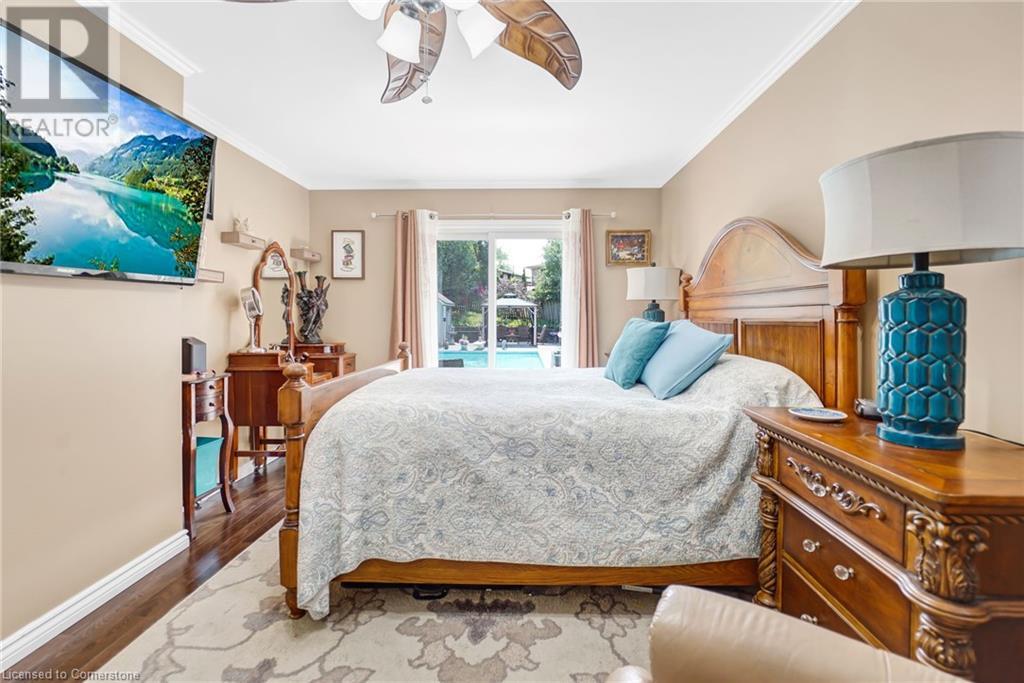 Photo 7 of 14 Thistledown Drive, Brantford ON