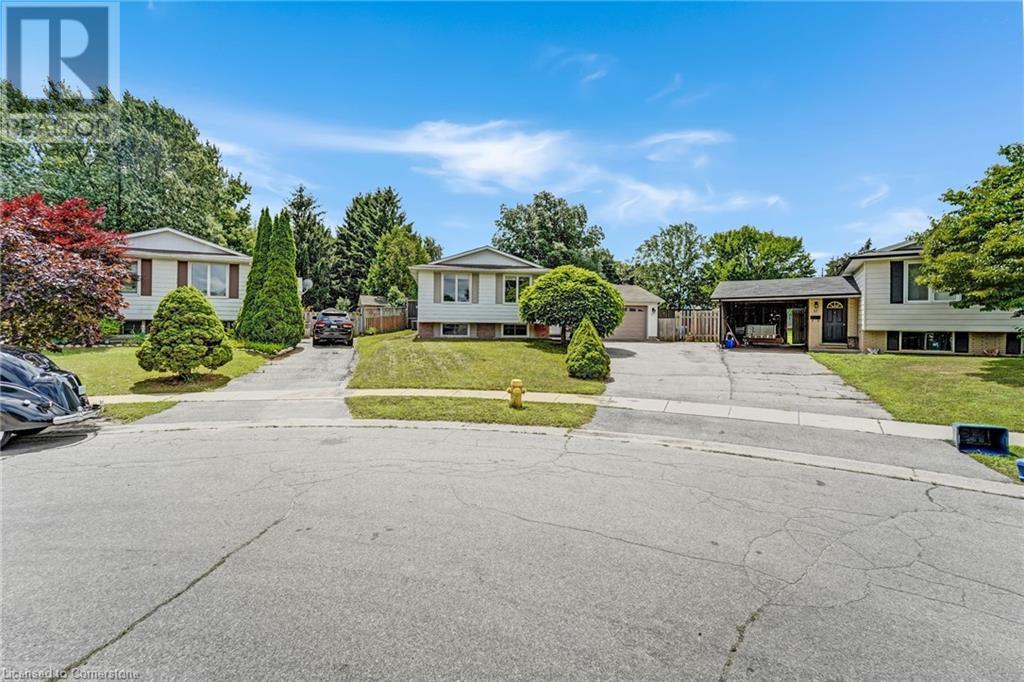 Photo 26 of 14 Thistledown Drive, Brantford ON