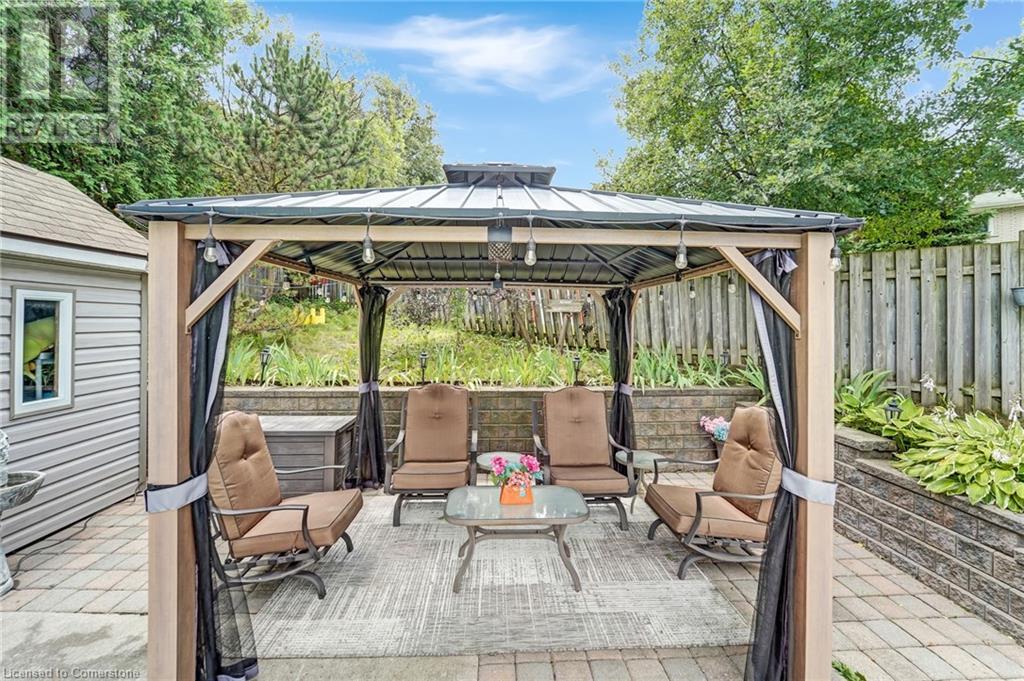 Photo 27 of 14 Thistledown Drive, Brantford ON
