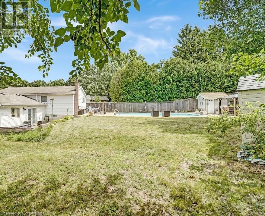 Photo 36 of 14 Thistledown Drive, Brantford ON