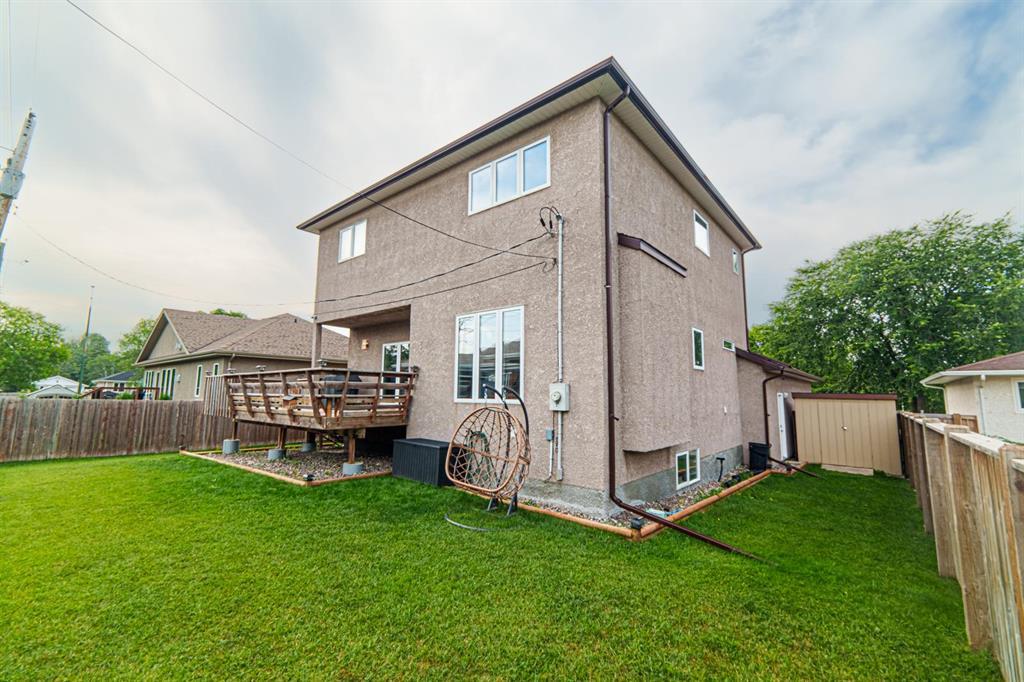 Photo 6 of 108 Hillview Avenue, East St Paul MB