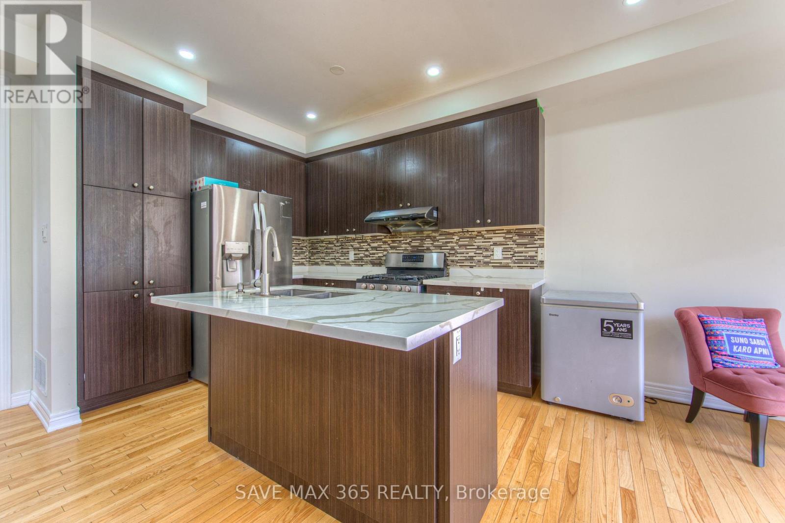 Photo 1 of 722 Megson Terrace, Milton ON