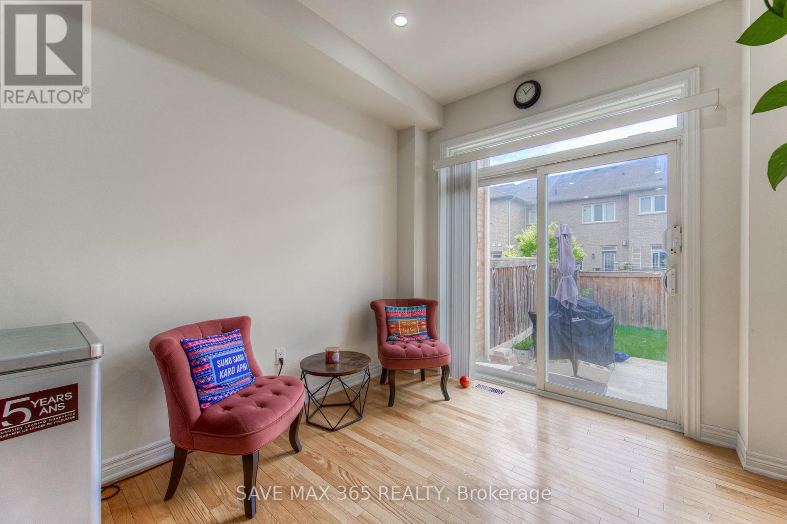 Photo 24 of 722 Megson Terrace, Milton ON