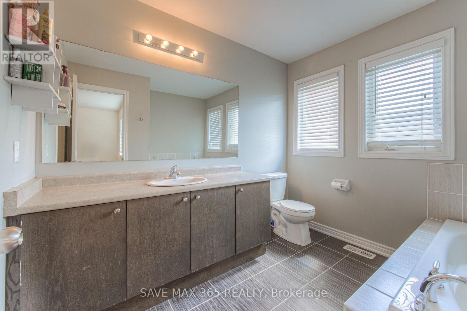 Photo 42 of 722 Megson Terrace, Milton ON