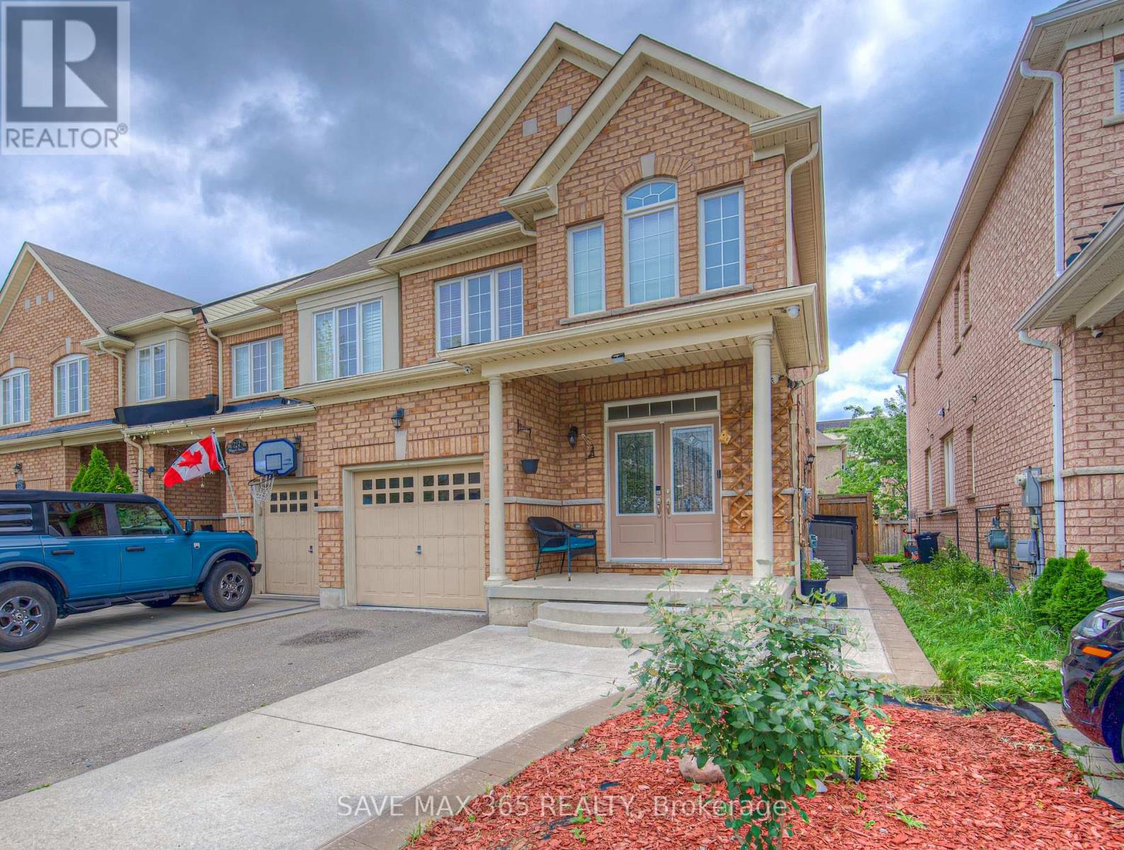 Photo 16 of 722 Megson Terrace, Milton ON