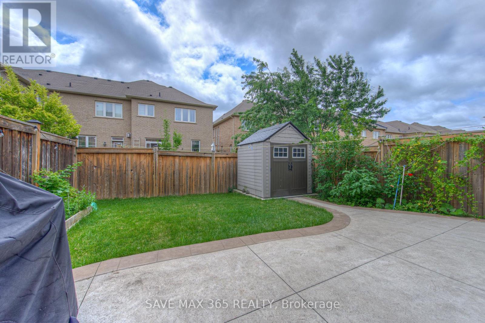 Photo 37 of 722 Megson Terrace, Milton ON