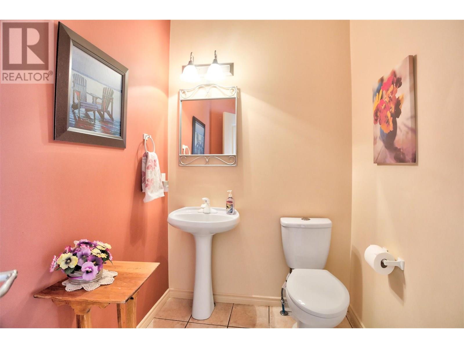  5038 South Ridge Drive, Kelowna