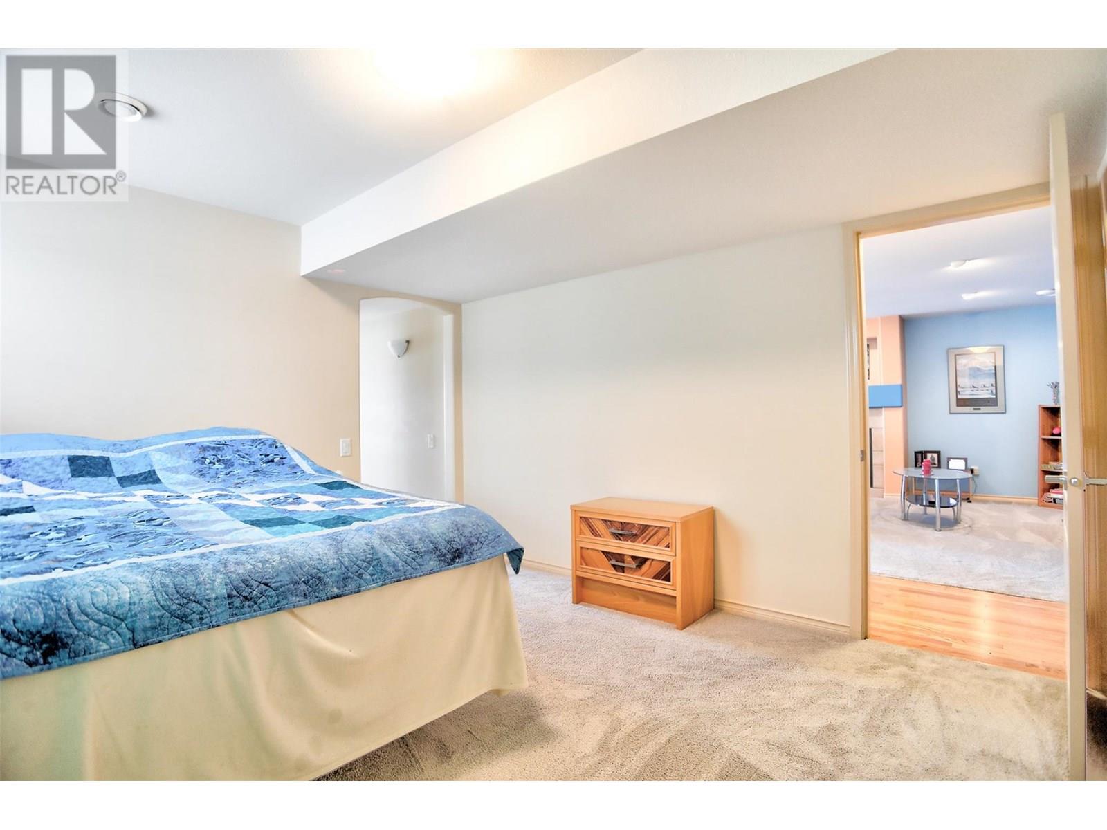  5038 South Ridge Drive, Kelowna