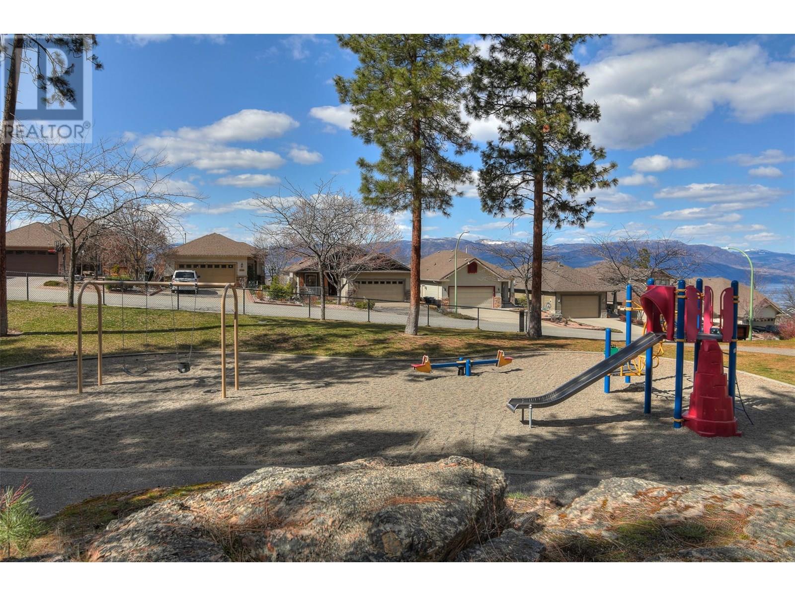  5038 South Ridge Drive, Kelowna