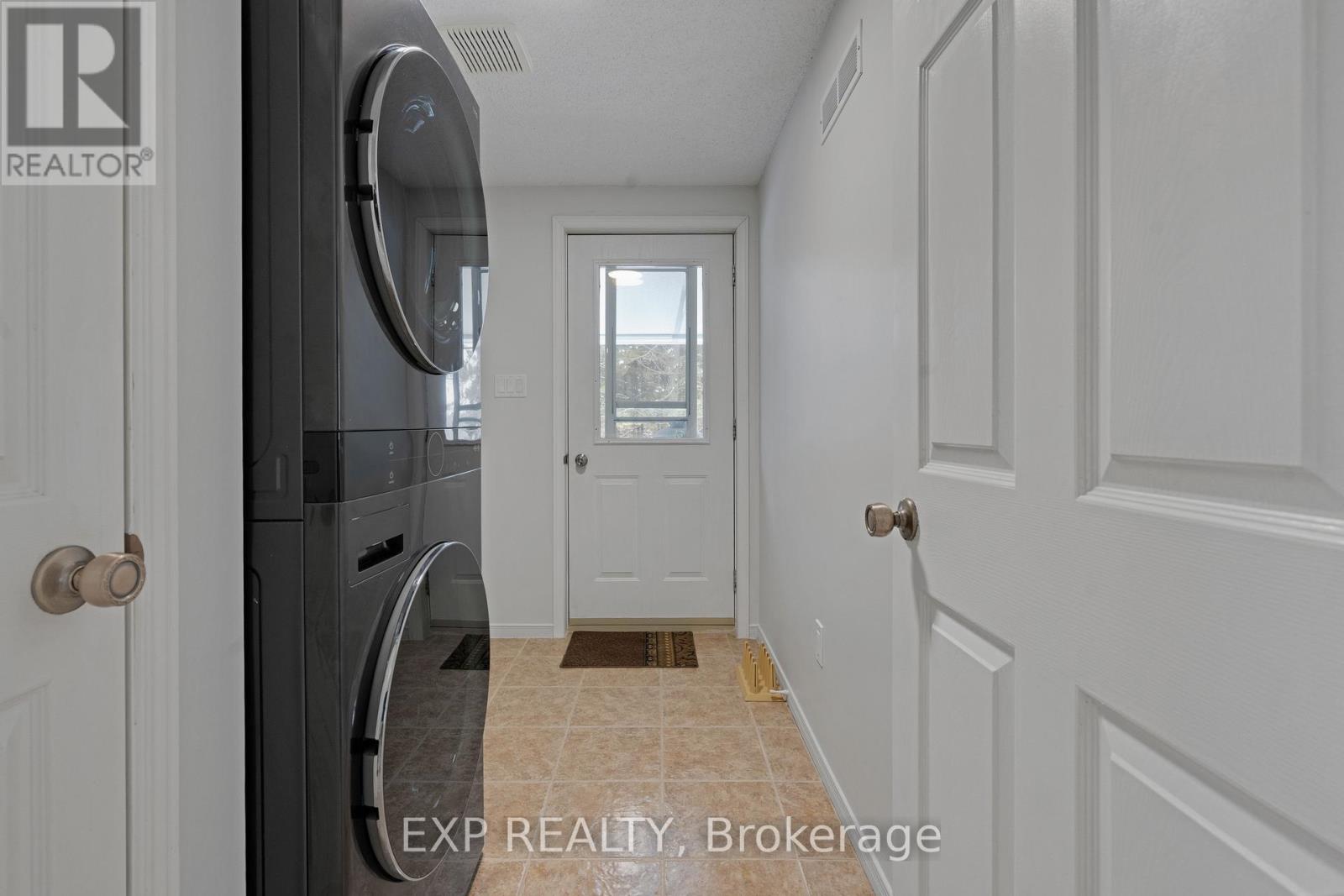 Photo 25 of 1719 Weslemkoon Lake Road, Limerick ON