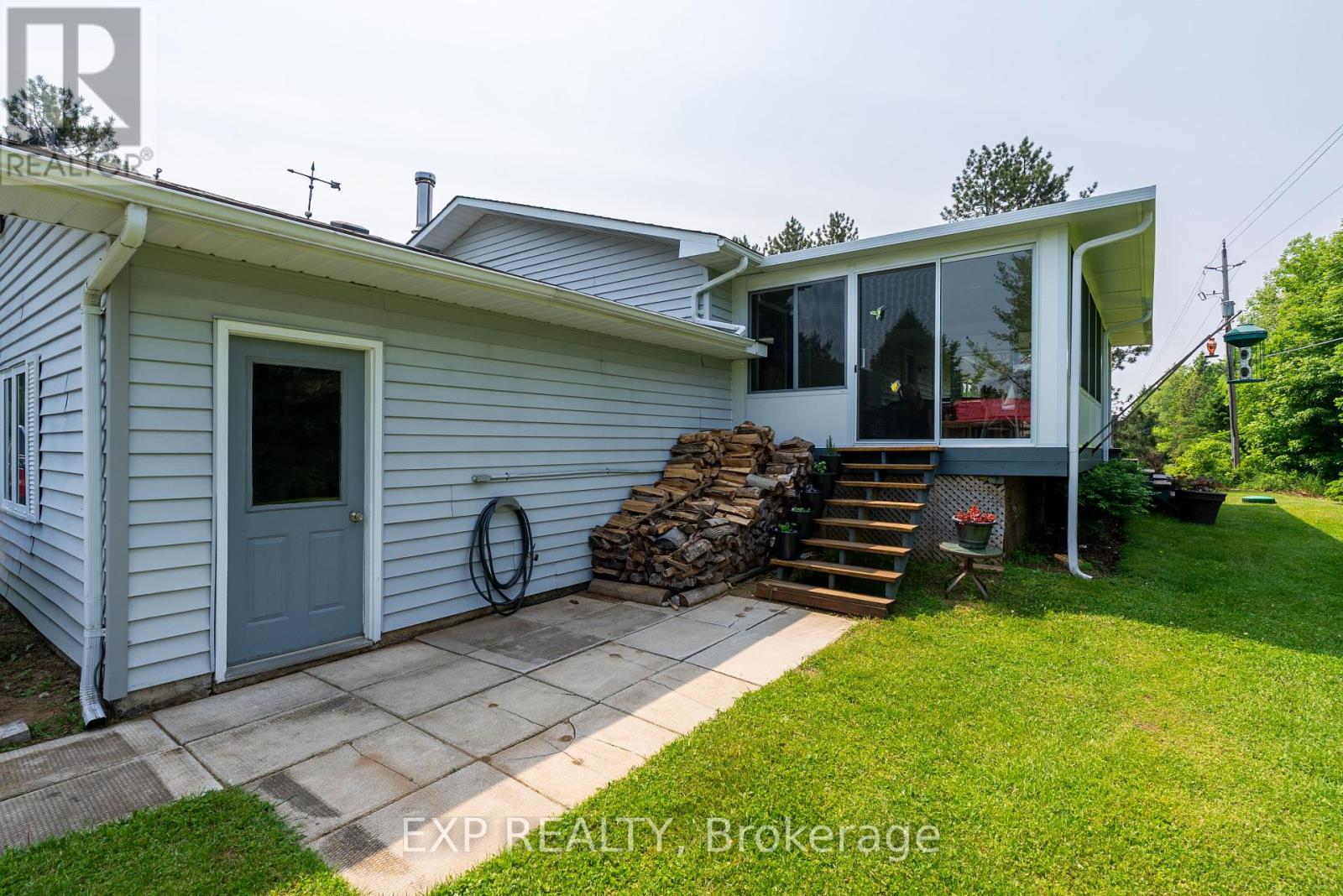 Photo 9 of 1719 Weslemkoon Lake Road, Limerick ON