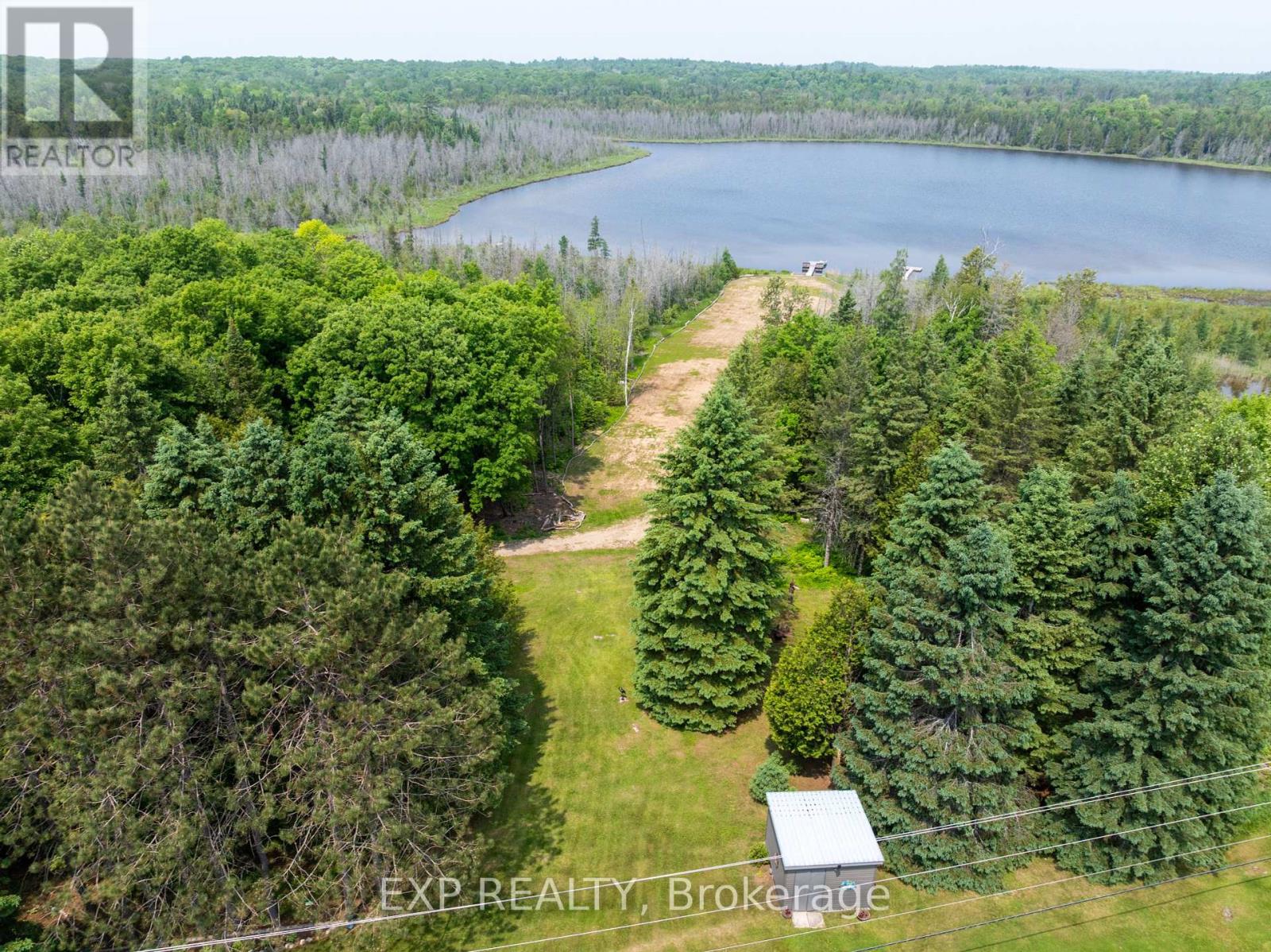 Photo 6 of 1719 Weslemkoon Lake Road, Limerick ON