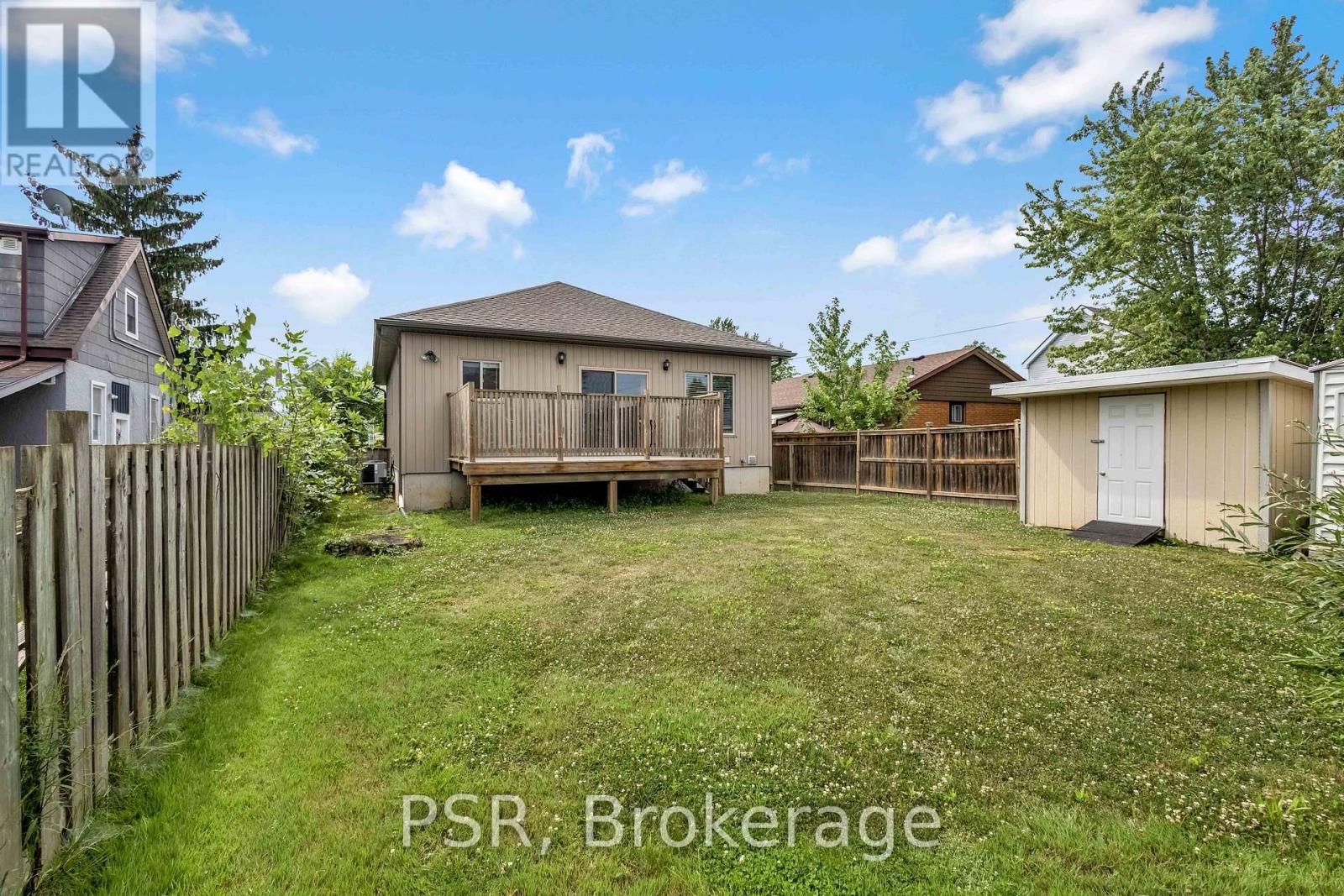 Photo 11 of 653 Deere Street, Welland ON