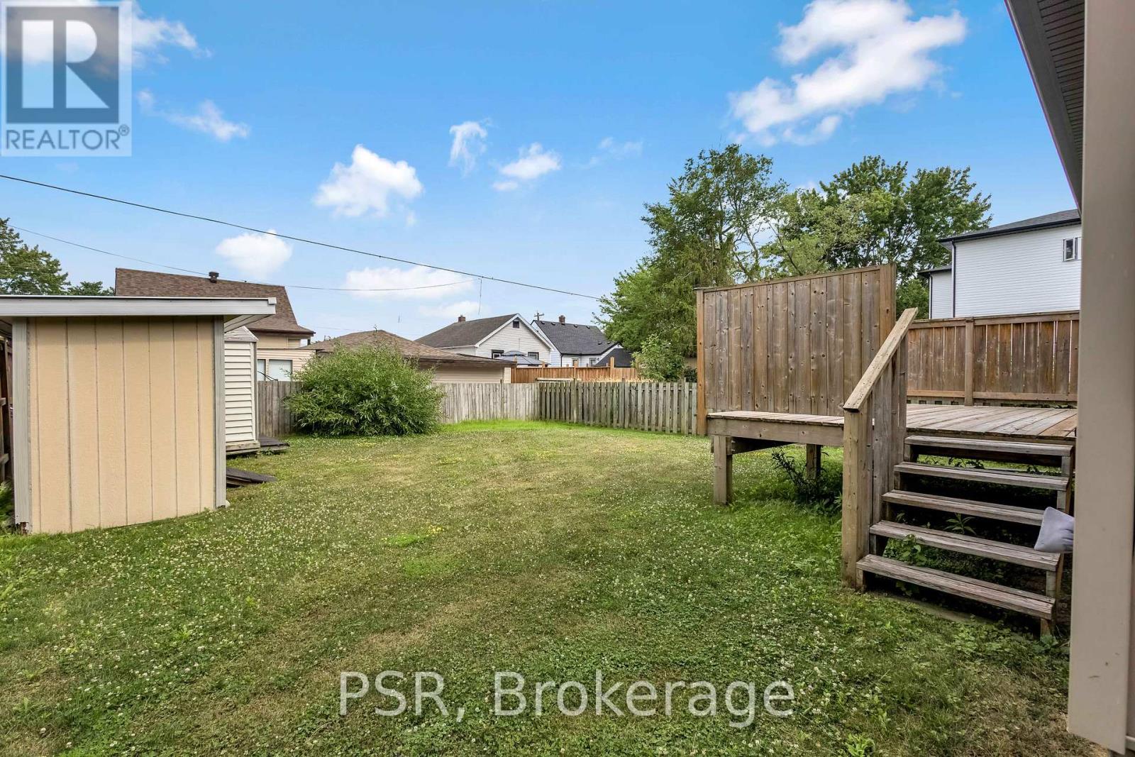 Photo 10 of 653 Deere Street, Welland ON
