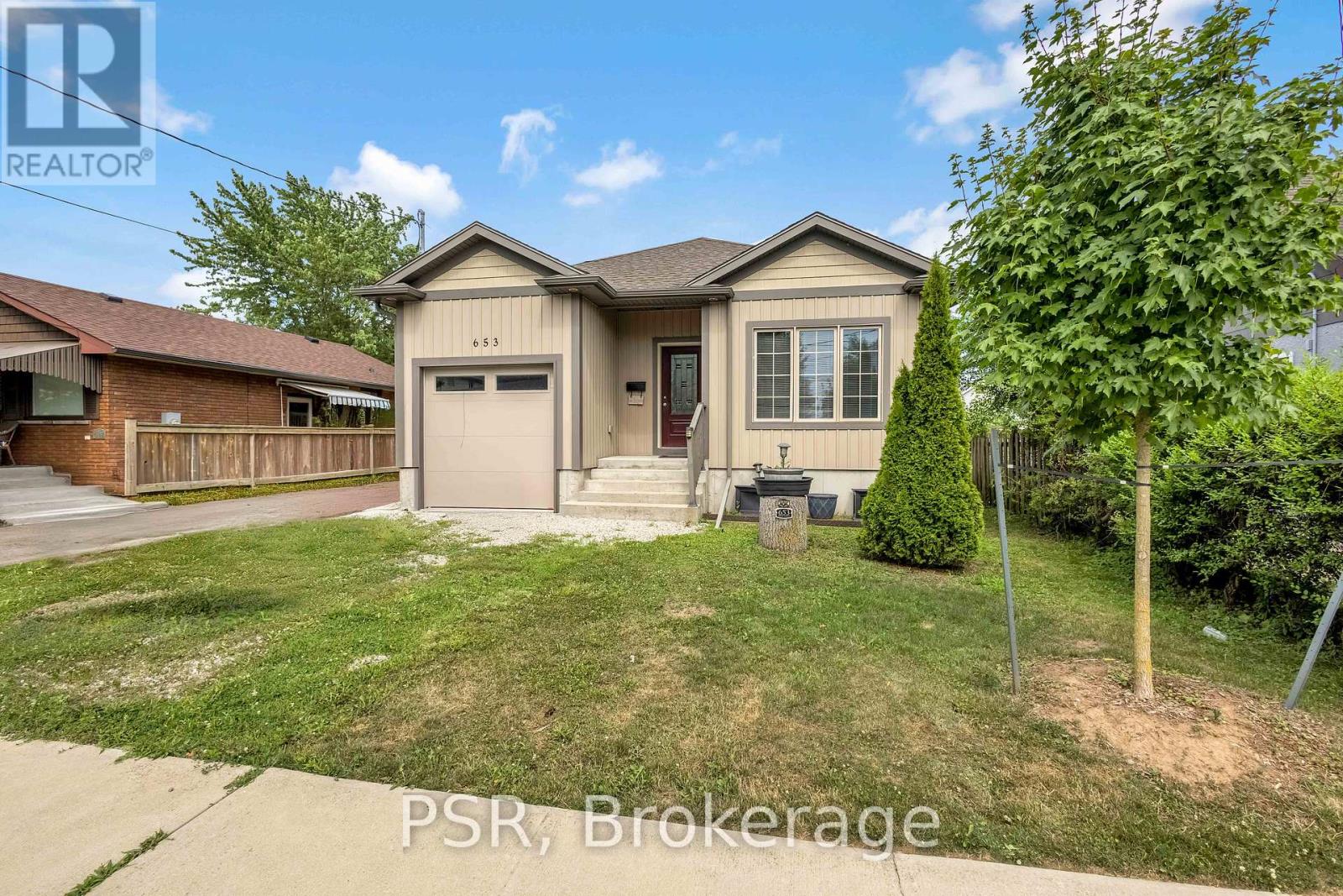 Photo 32 of 653 Deere Street, Welland ON
