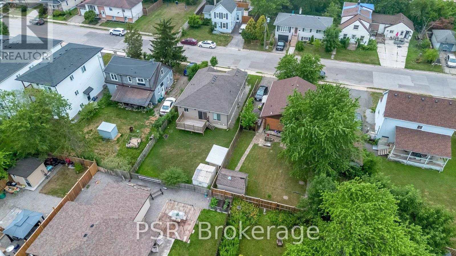 Photo 31 of 653 Deere Street, Welland ON