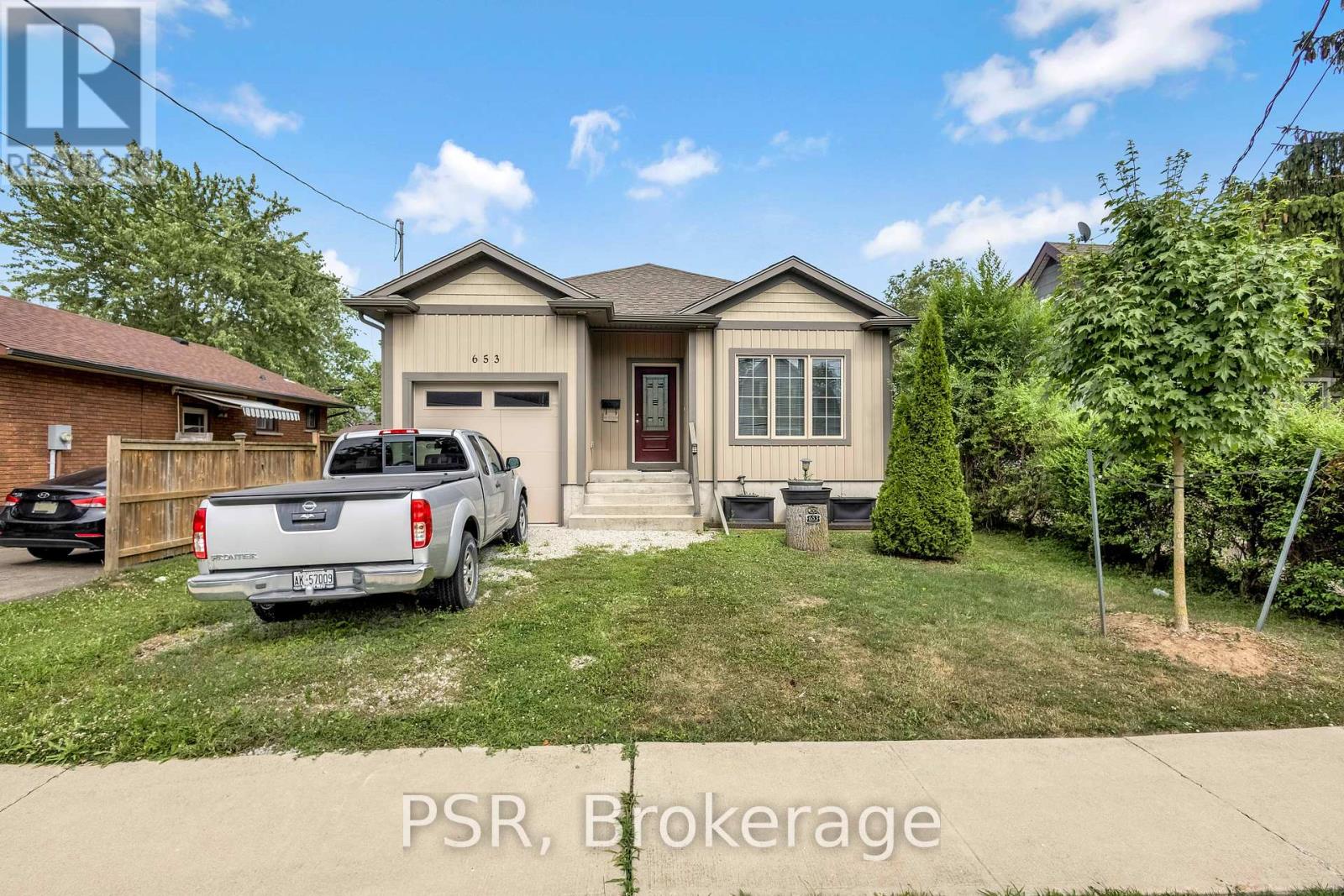 Photo 34 of 653 Deere Street, Welland ON