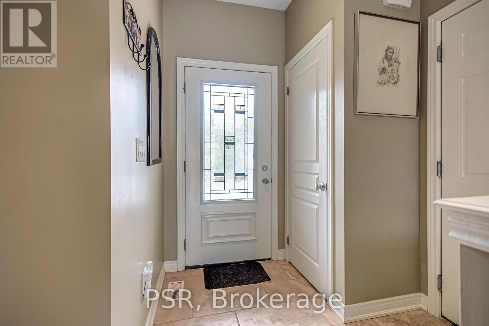 Photo 7 of 653 Deere Street, Welland ON