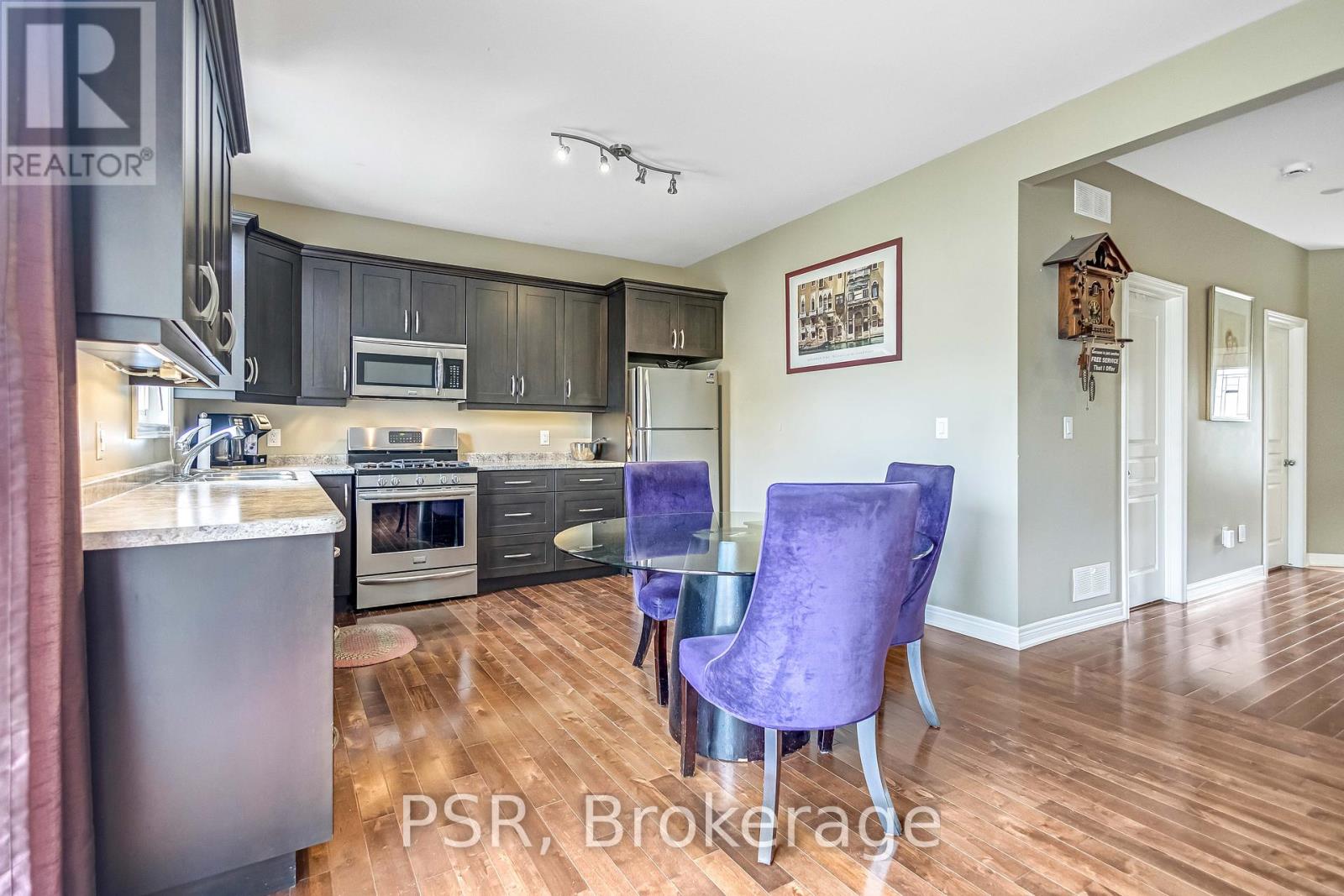 Photo 12 of 653 Deere Street, Welland ON