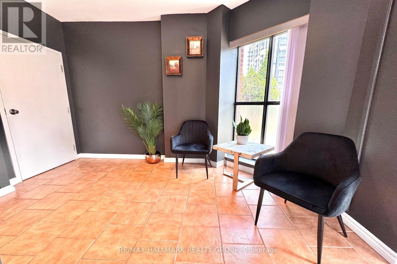 Photo 20 of 509 Rideau Street, Ottawa ON
