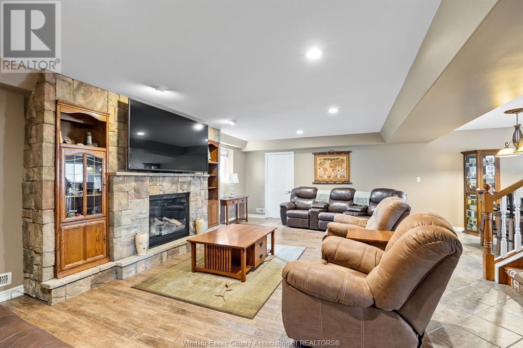 Photo 9 of 6758 County Rd 50, Amherstburg ON