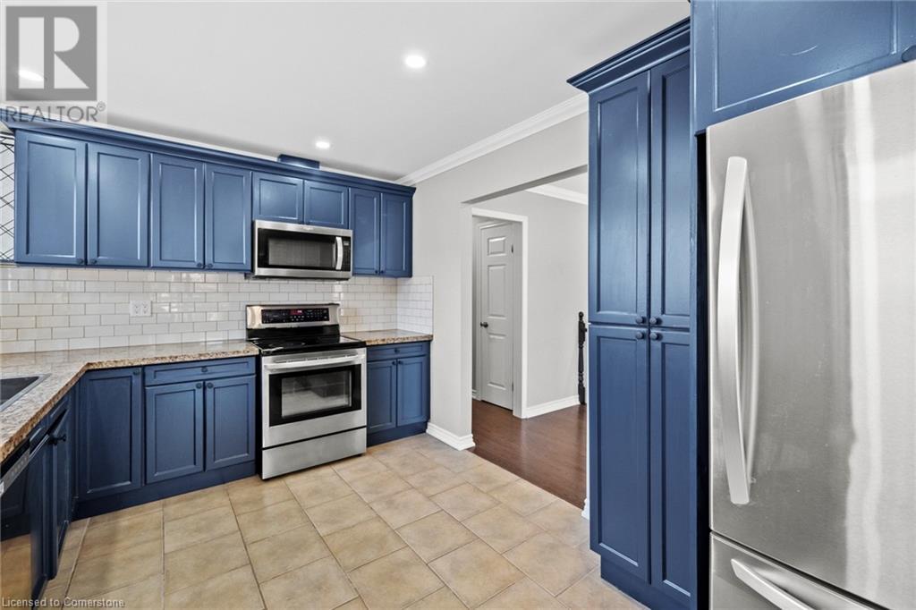 Photo 13 of 364 Red Oak Avenue, Stoney Creek ON