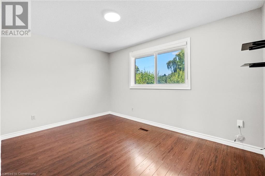 Photo 23 of 364 Red Oak Avenue, Stoney Creek ON