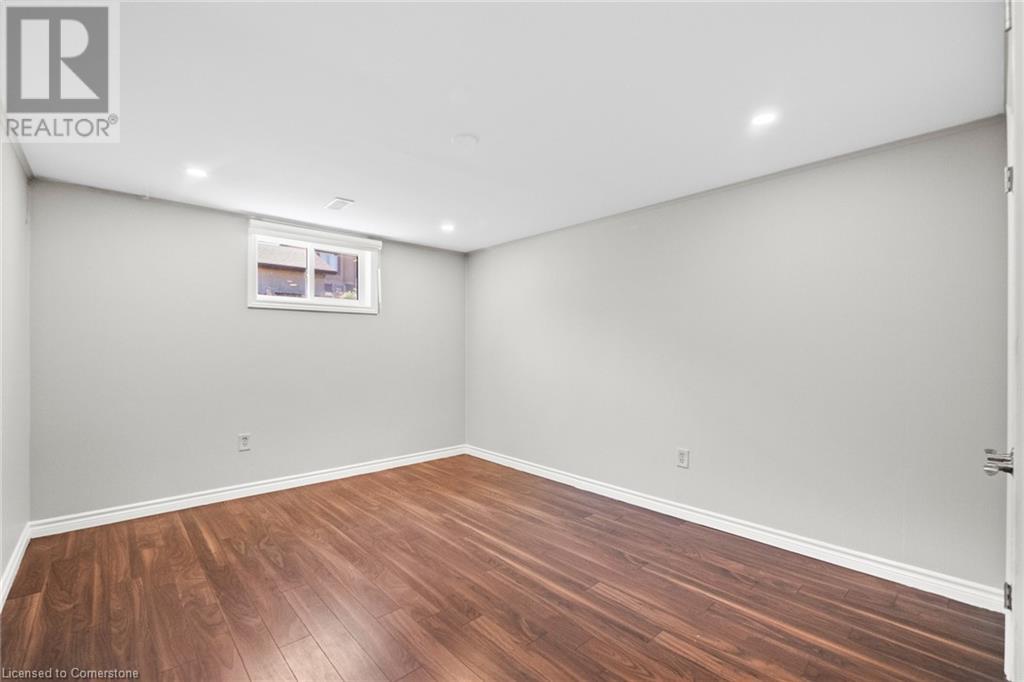 Photo 39 of 364 Red Oak Avenue, Stoney Creek ON