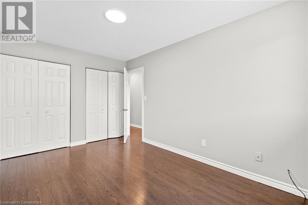 Photo 6 of 364 Red Oak Avenue, Stoney Creek ON