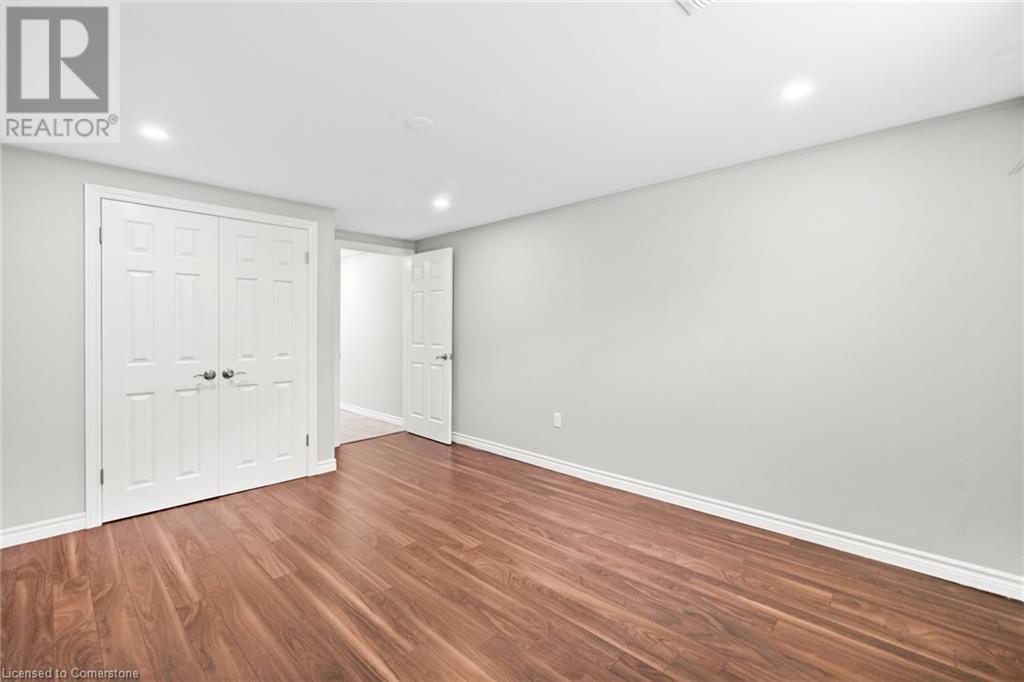 Photo 35 of 364 Red Oak Avenue, Stoney Creek ON